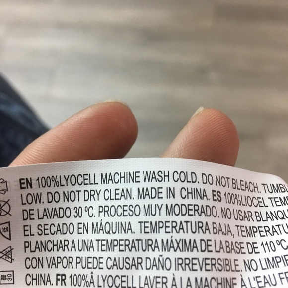 Forever 21 | Chmabray Button Down Split Back Shirt - Picture 6 of 6